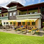 Starennest Hotel 3*