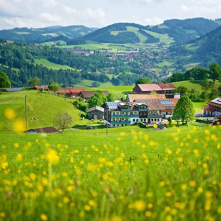 Hotel Starennest 3*
