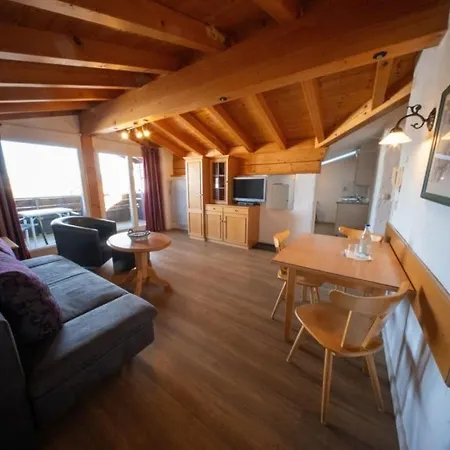 Starennest Hotel 3*