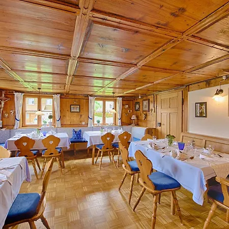 Starennest Hotel 3*