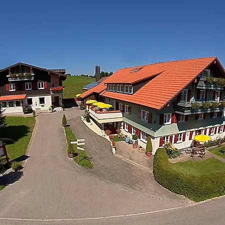 Starennest Hotel 3*