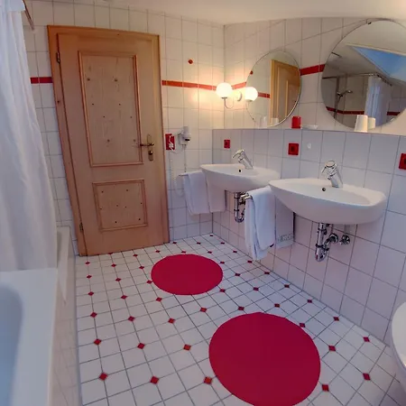 Starennest Hotell