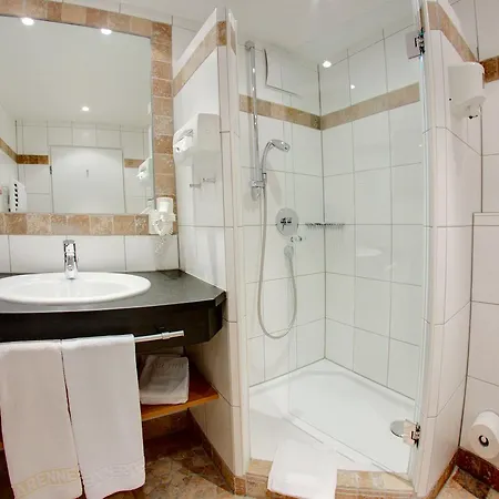 Hotel Starennest 3*